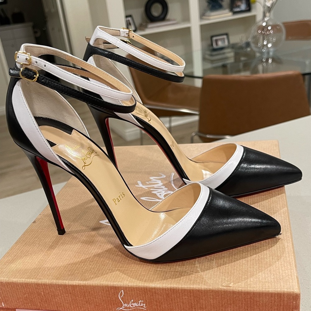 Christian Louboutin
Uptown Double - double ankle strap in Black/Latte
Size 38.5